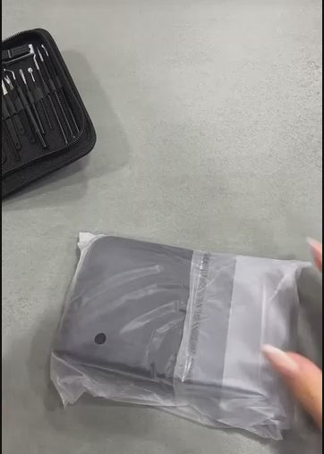 KIT DE HIGIENE COMPLETO (ROSTRO, OÍDOS, MANOS Y PIES) NEGRO